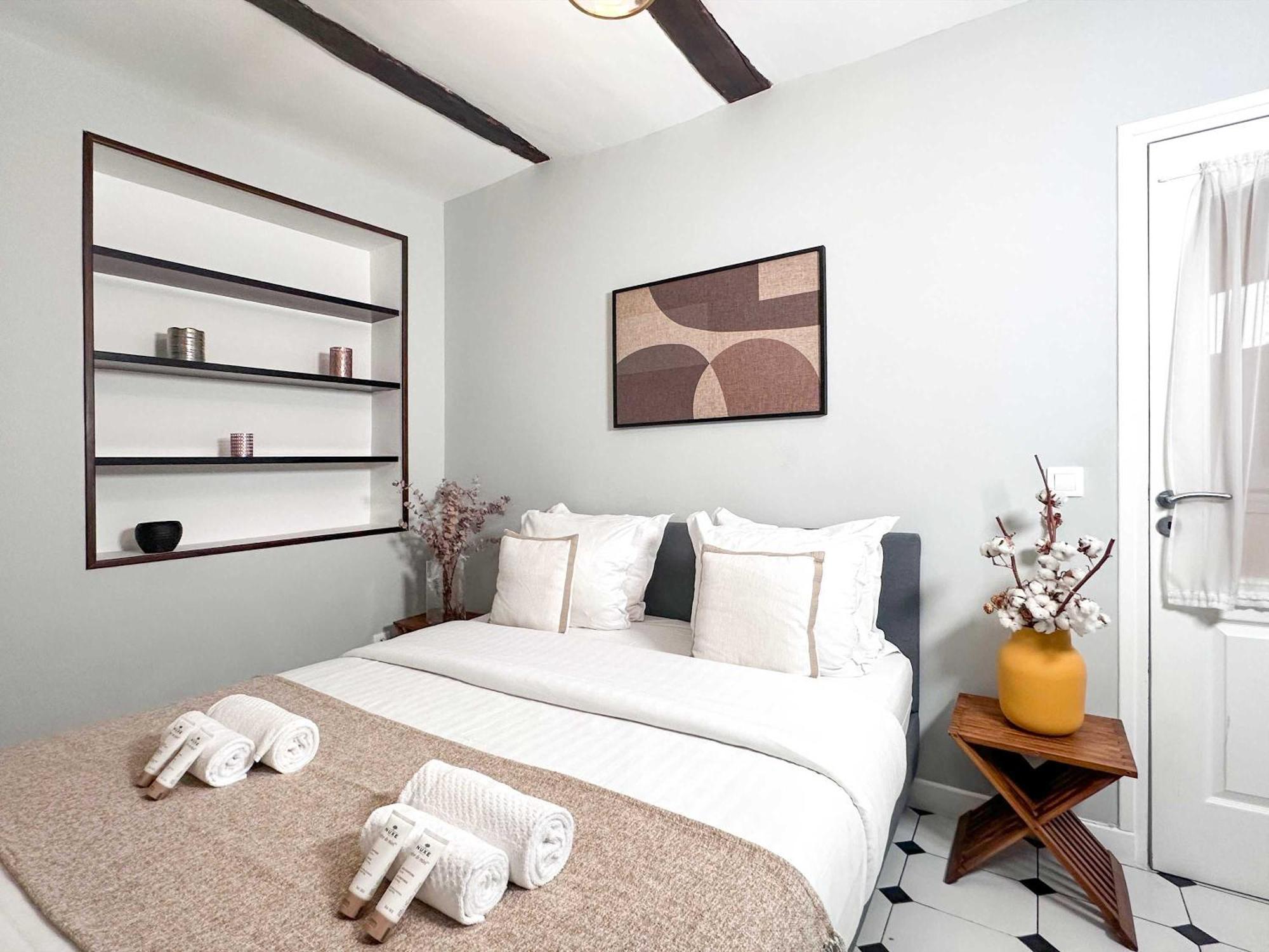 Modern & Spacious Near Le Marais Paris